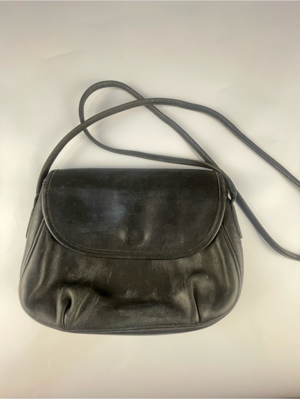 Vintage Coach Black Leather Crossbody Shoulder Bag - please review pics